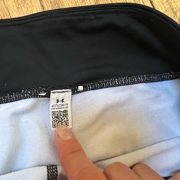 Medium under armour athletic leggings - Picture 4 of 4